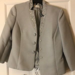 Tahari-Arthur Levine suit